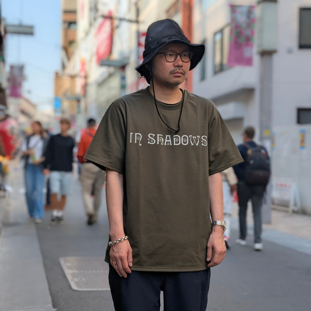 SOUTH2 WEST8 - S/S Crew Neck Tee - IN SHADOWS - QV670