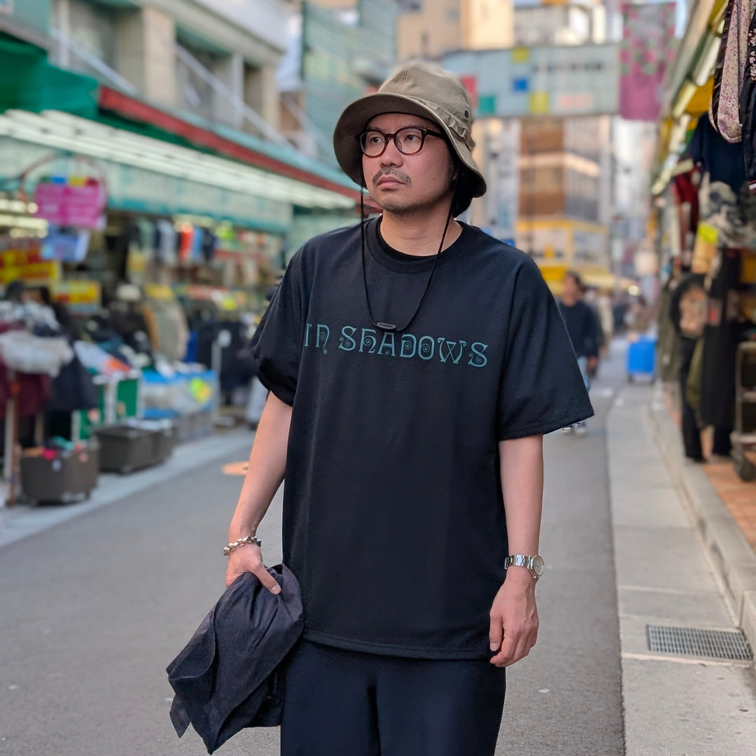 SOUTH2 WEST8 - S/S Crew Neck Tee - IN SHADOWS - QV670