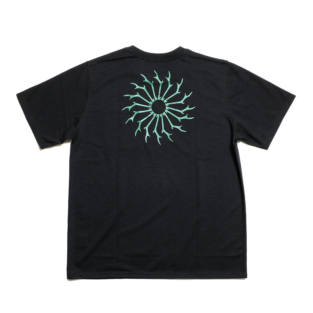 SOUTH2 WEST8 - S/S Round Pocket Tee - Circle Horn - SX744