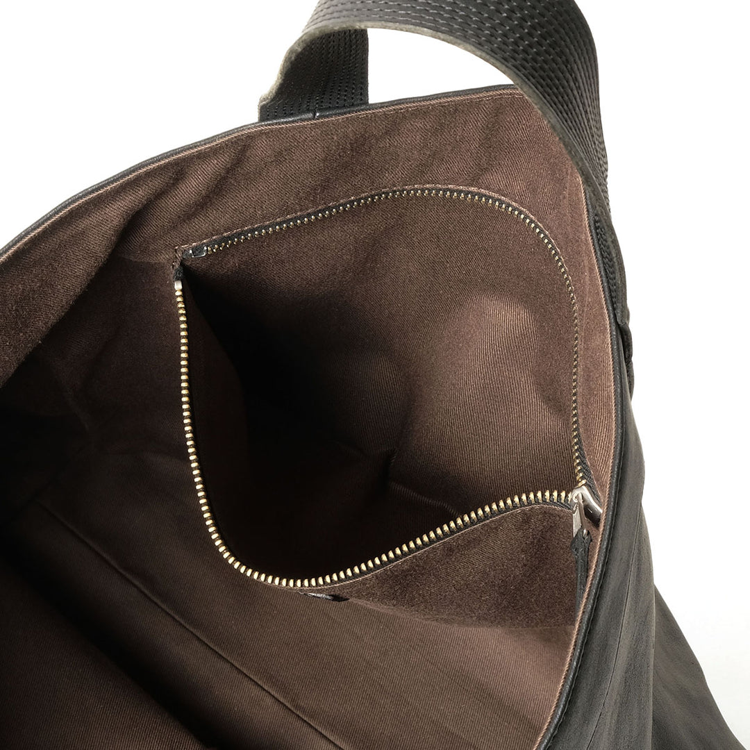 T.T - LOT.023 - COAL BAG HORSE LEATHER - BLACK LEATHER - TTSS26023-LBK