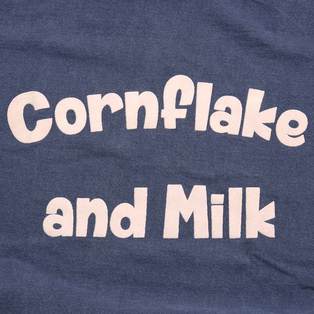 Mixta - CREW NECK PRINT TEE - CORNFLAKE AND MILK