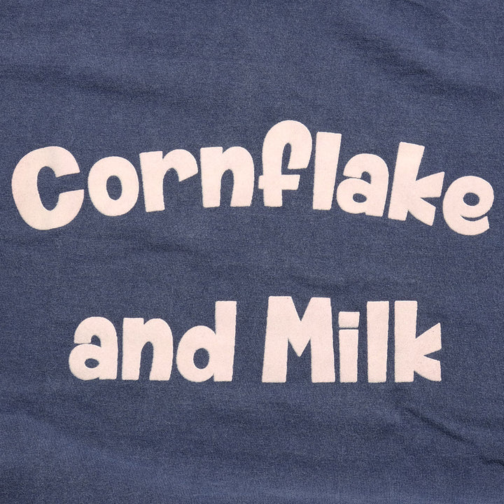 Mixta - CREW NECK PRINT TEE - CORNFLAKE AND MILK