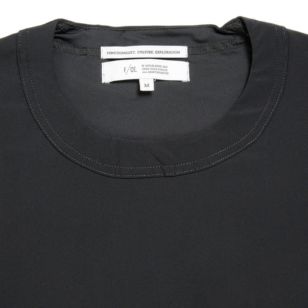 F/CE. - SIDE POCKET COOL TOUCH TEE